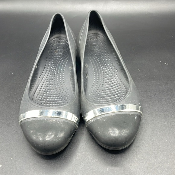 Crocs Sz 6W Cap Toe Black  Ballet Flats - Picture 7 of 8